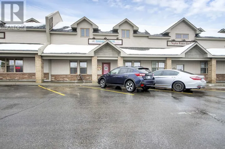 3 - 1 COSTELLO DRIVE, Carleton Place, Ontario K7C0B4