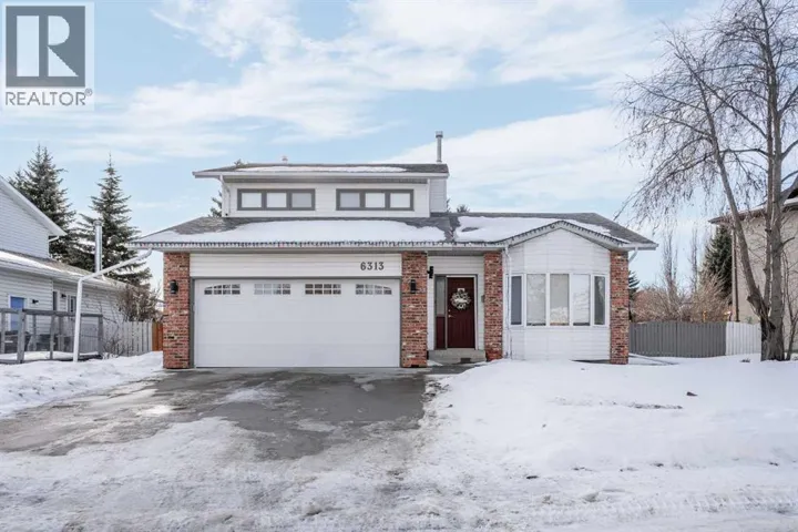 6313 Erickson Drive, Camrose, Alberta T4V3K1