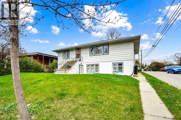 112 29 Avenue NW, Calgary, Alberta T2M2L8