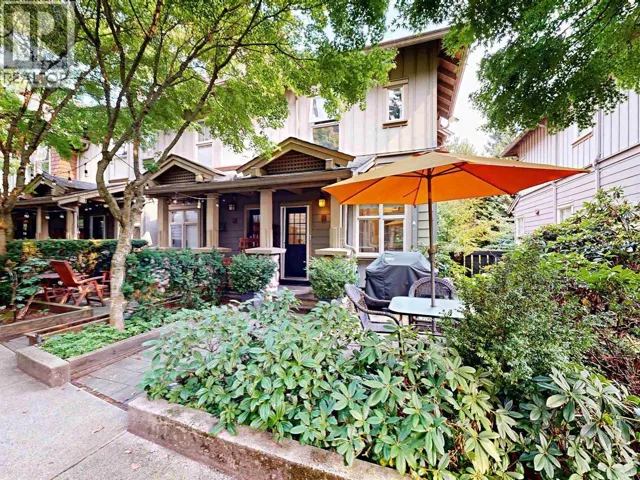 227 15 SIXTH AVENUE, New Westminster, British Columbia V3L1T1