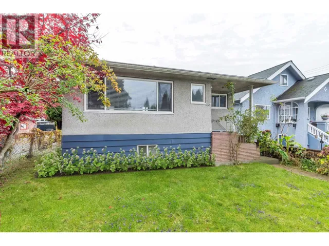 2052 E 41ST AVENUE, Vancouver, British Columbia V5P1L4