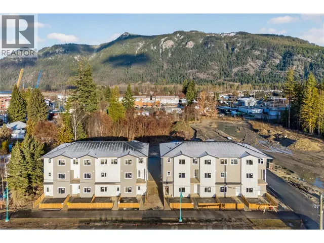 222 Temple Street Unit# 4, Sicamous, British Columbia V0E2V0