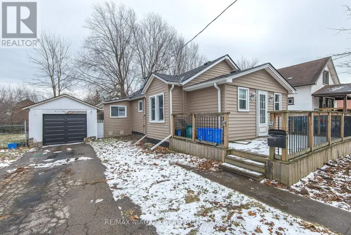 243 NORTH STREET N, Fort Erie (Central), Ontario L2A3R9