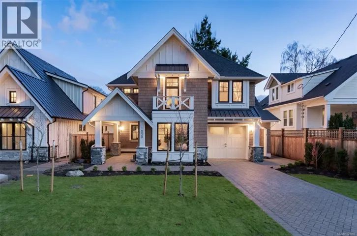 1039 Falkland Rd, Oak Bay, British Columbia V8S4M3