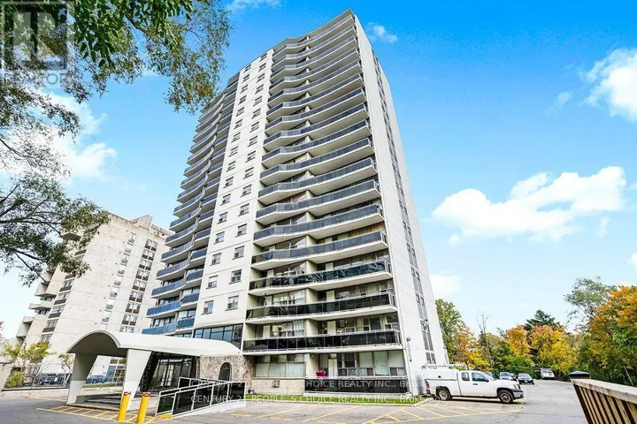 201 - 30 SPEERS ROAD, Oakville (BR Bronte), Ontario L6K2E4