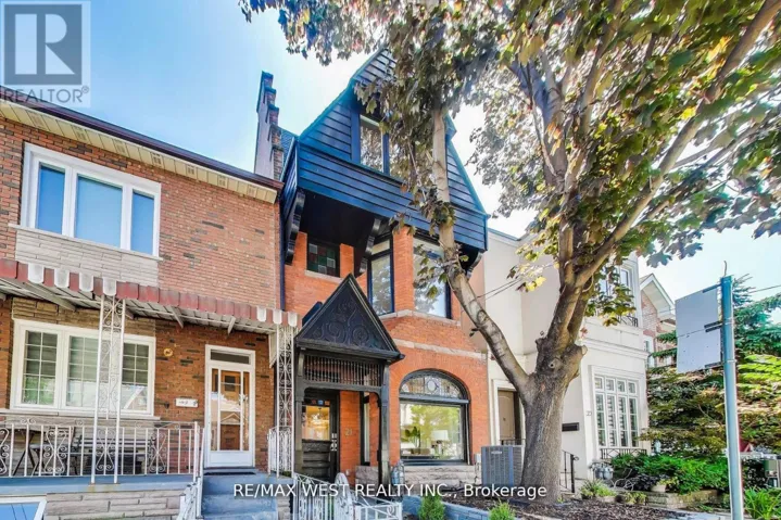 21 ROLYAT STREET, Toronto (Trinity-Bellwoods), Ontario M6J1S5