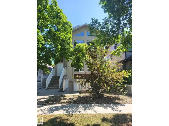 8607 108A ST NW, Edmonton, Alberta T6E4M9