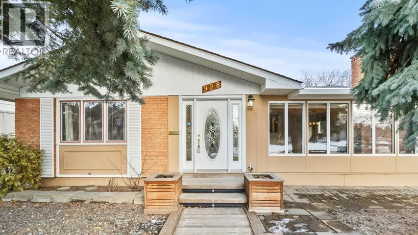 928 120 Avenue SE, Calgary, Alberta T2J2K7