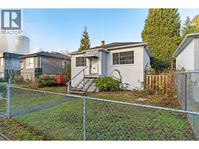 5263 IMPERIAL STREET, Burnaby, British Columbia V5J1E5