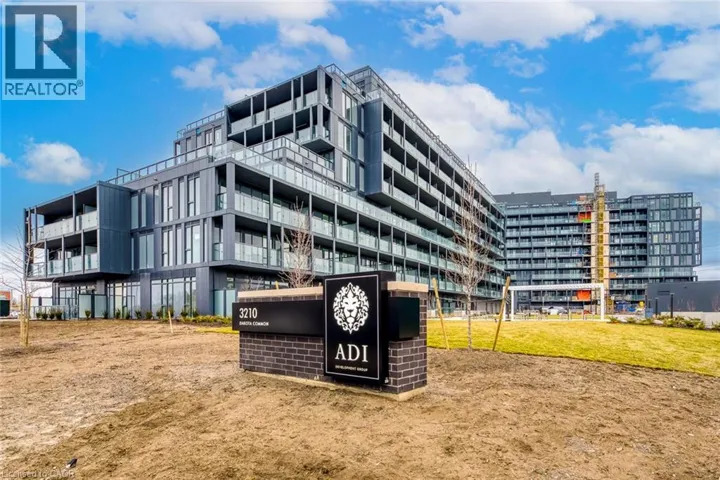 3210 DAKOTA Common Unit# A305, Burlington, Ontario L7M2A8