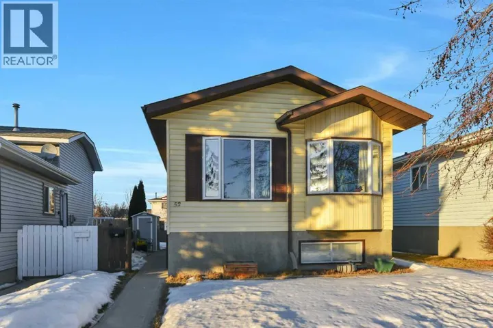 52 Roland, Red Deer, Alberta T4R3K9