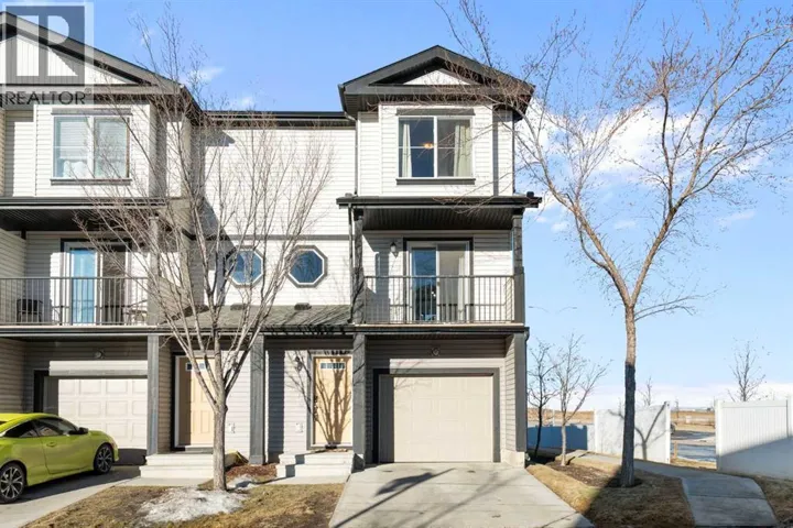 325 Copperpond Landing SE, Calgary, Alberta T2Z1G6