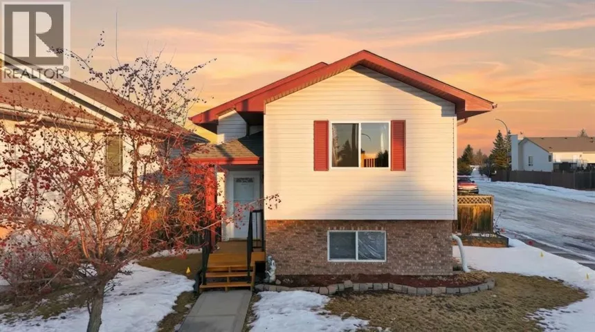 1 Duval Crescent, Red Deer, Alberta T4R2Y7
