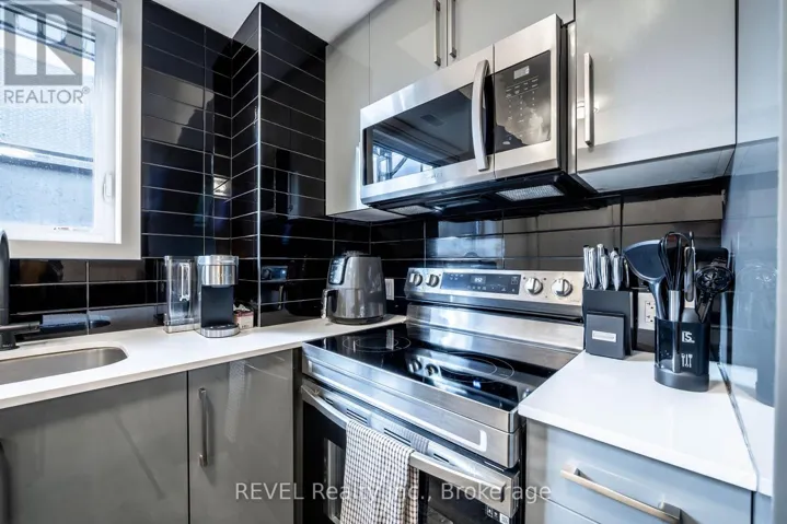 114 - 6065 MCLEOD ROAD, Niagara Falls (Arad/Fallsview), Ontario L2G0Z7