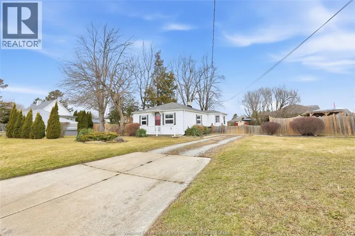 16 MCCALLUM AVENUE, Kingsville, Ontario N9Y1C2