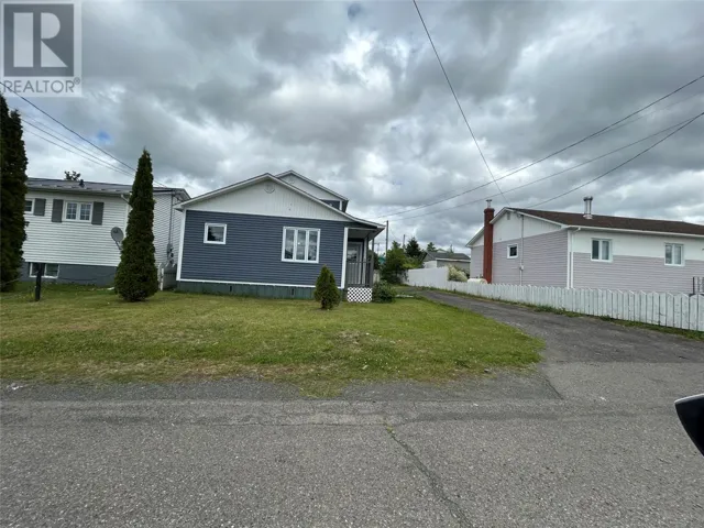 5 LeDrew Place, Grand Falls-Windsor, Newfoundland & Labrador A2B1C6