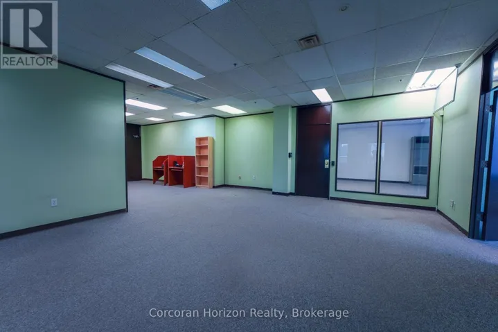 303 - 200 JAMES STREET S, Hamilton (Durand), Ontario L8P1Y6