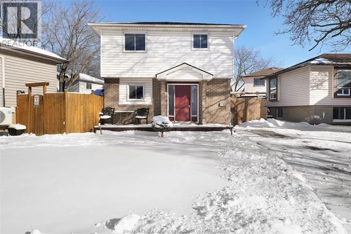 1130 GATESIDE, Windsor, Ontario N8S4N8