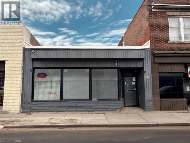 774 BARTON Street E, Hamilton, Ontario L8L3B1