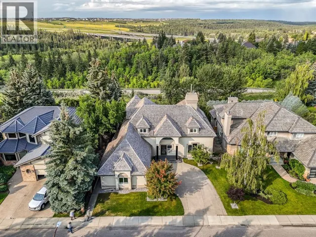 42 Woodhaven Crescent SW, Calgary, Alberta T2W5S3