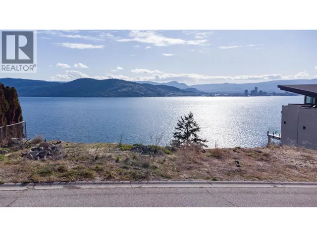 901 Westside Road S Unit# 13, West Kelowna, British Columbia V1Z3W9