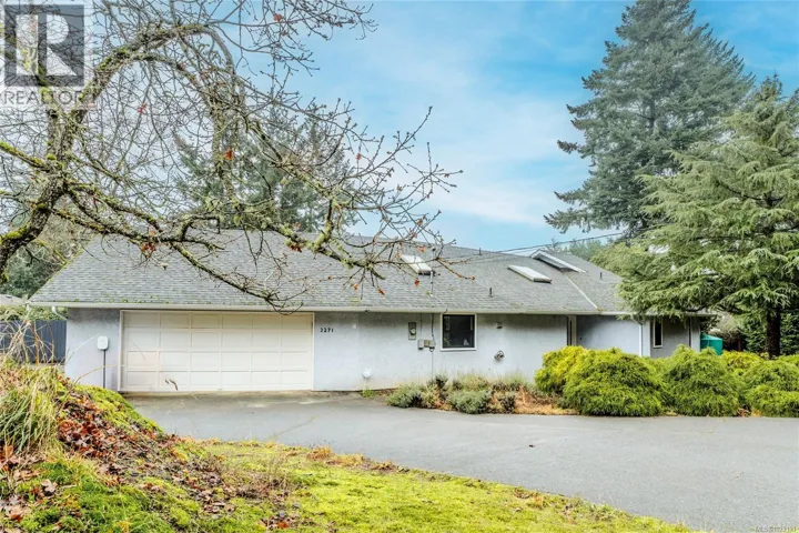 3271 Dolphin Dr, Nanoose Bay, British Columbia V9P9J1