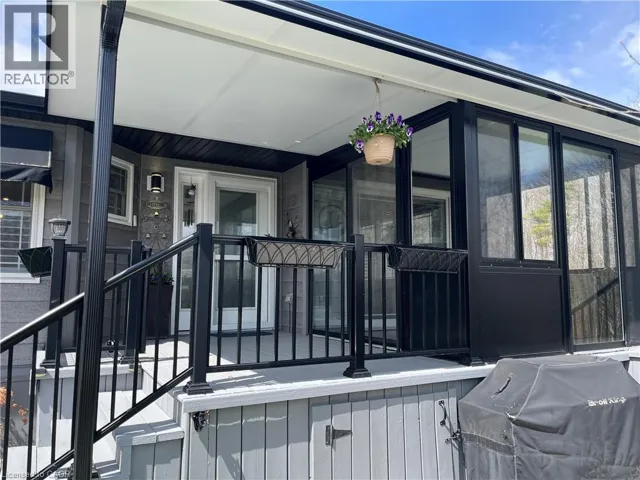 4449 MILBUROUGH Line Unit# 2 Cedar Street, Burlington, Ontario L7P0C2