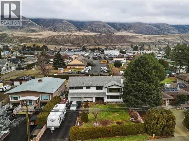 2480 VALLEYVIEW Drive, Kamloops, British Columbia V2C4E3