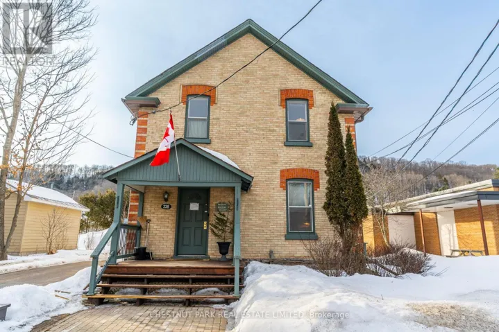238 HIGHLAND STREET, Dysart et al (Dysart), Ontario K0M1S0