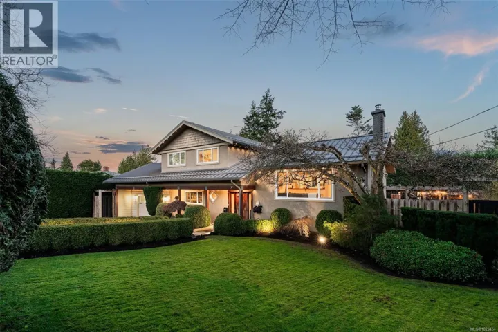 6293 Marie Meadows Rd, Central Saanich, British Columbia V8Z5Z9