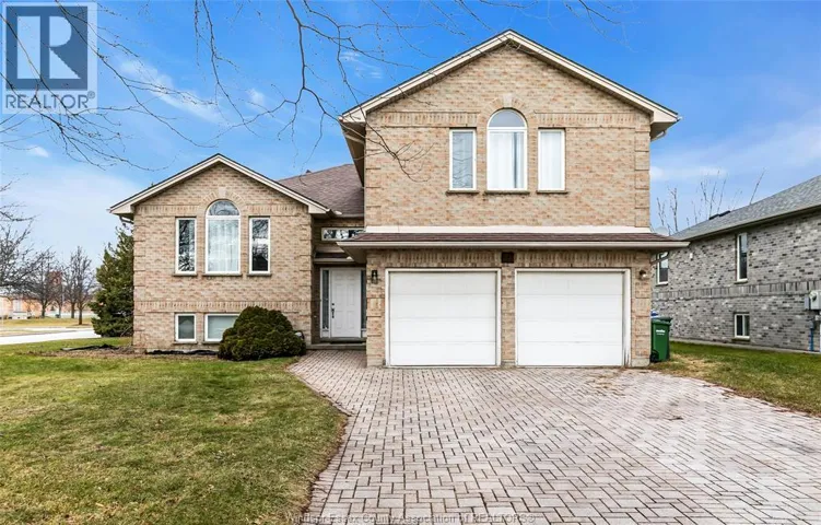 534 RODFAM DRIVE, Windsor, Ontario N9G2W1