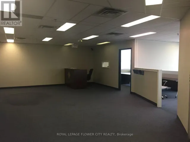 306 - 2800 SKYMARK AVENUE, Mississauga (Airport Corporate), Ontario L4W5A6