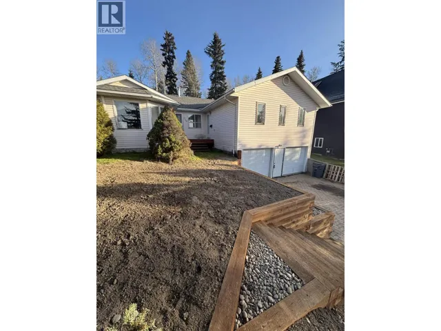 7788 THOMPSON DRIVE, Prince George, British Columbia V2N5N5