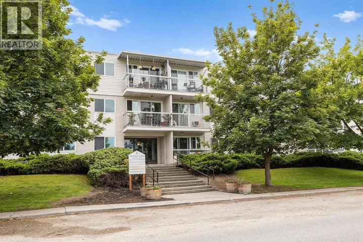 625 Rowcliffe Avenue Unit# 203, Kelowna, British Columbia V1Y5Y8