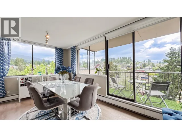 605 555 13TH STREET, West Vancouver, British Columbia V7T2N8