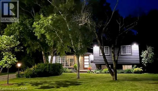 5152 TAMARAC Drive, Burlington, Ontario L7L3N4