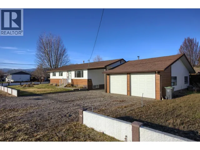 810 Fife Road, Kelowna, British Columbia V1X1V4