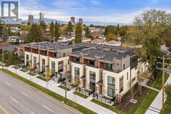 3 6768 OAK STREET, Vancouver, British Columbia V6P0L2