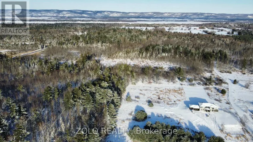 3240 GREENLAND ROAD, Ottawa, Ontario K0A1T0
