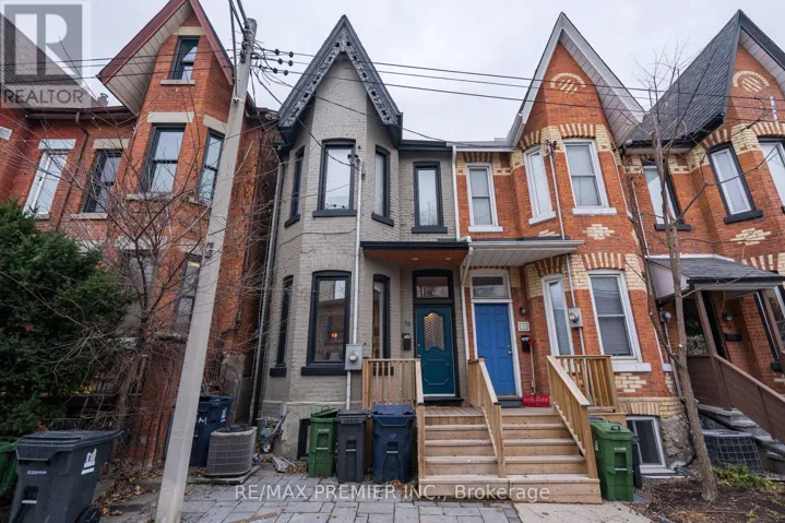 13 MANNING AVENUE, Toronto (Trinity-Bellwoods), Ontario M6J2K3