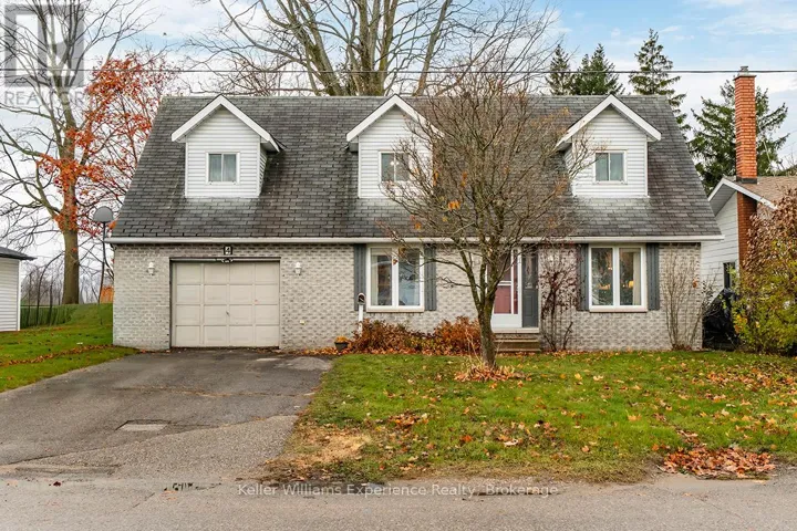 4 DUNLOP STREET, Penetanguishene, Ontario L9M1J2