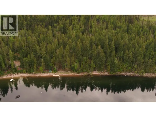 8700 Mabel Lake Road, Lumby, British Columbia V0E2G0