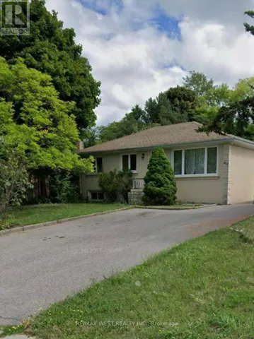 MAIN FLOOR - 410 BECKER ROAD N, Richmond Hill (Crosby), Ontario L4C2S4