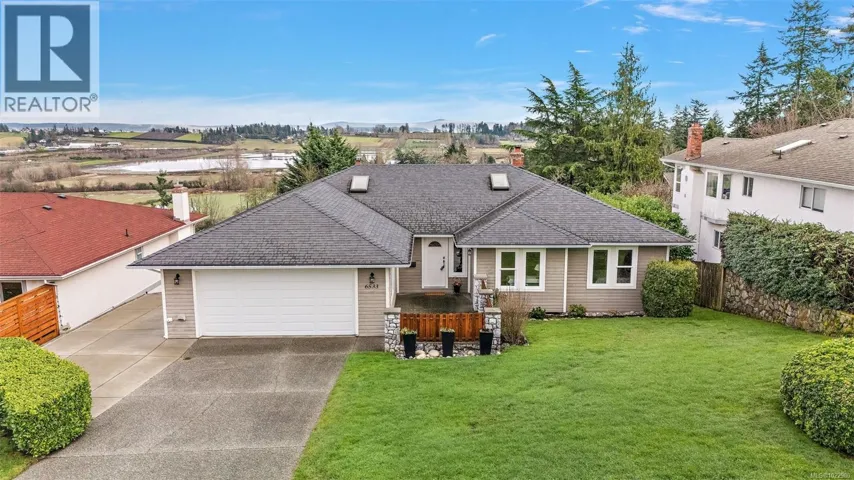 6533 Bella Vista Dr, Central Saanich, British Columbia V8Z6Y4