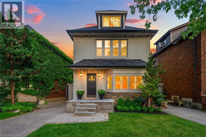 124 CLINE Avenue N, Hamilton, Ontario L8S3Z8