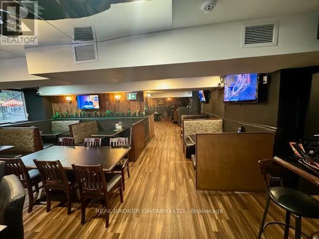 36 HESS STREET S, Hamilton (Central), Ontario L8P3N1