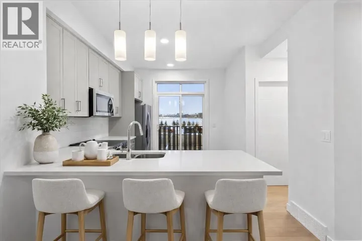 206, 437 Alpine Avenue SW, Calgary, Alberta T2Y0Z8