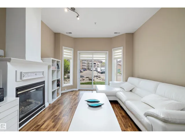 4312 139 AV NW, Edmonton, Alberta T5Y3J4