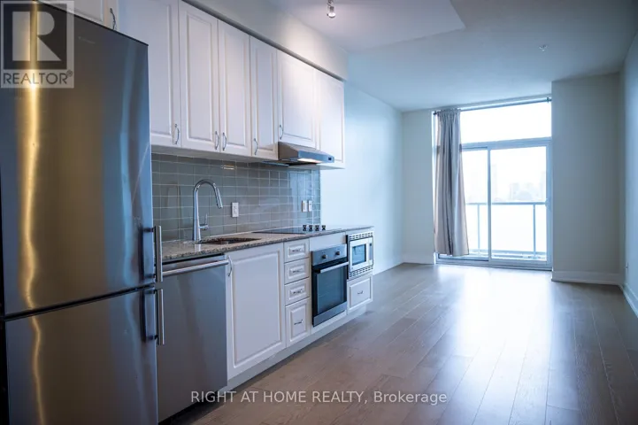 15 - 7 KENASTON GARDENS, Toronto (Bayview Village), Ontario M2K0E9