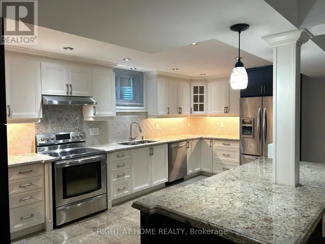 31 VIA GUARDIA ROAD, Vaughan (Vellore Village), Ontario L4H0Y4